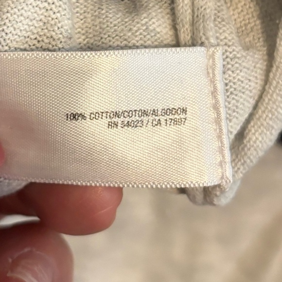 Old Navy Women’s black and white striped sweater size Small - Picture 4 of 4